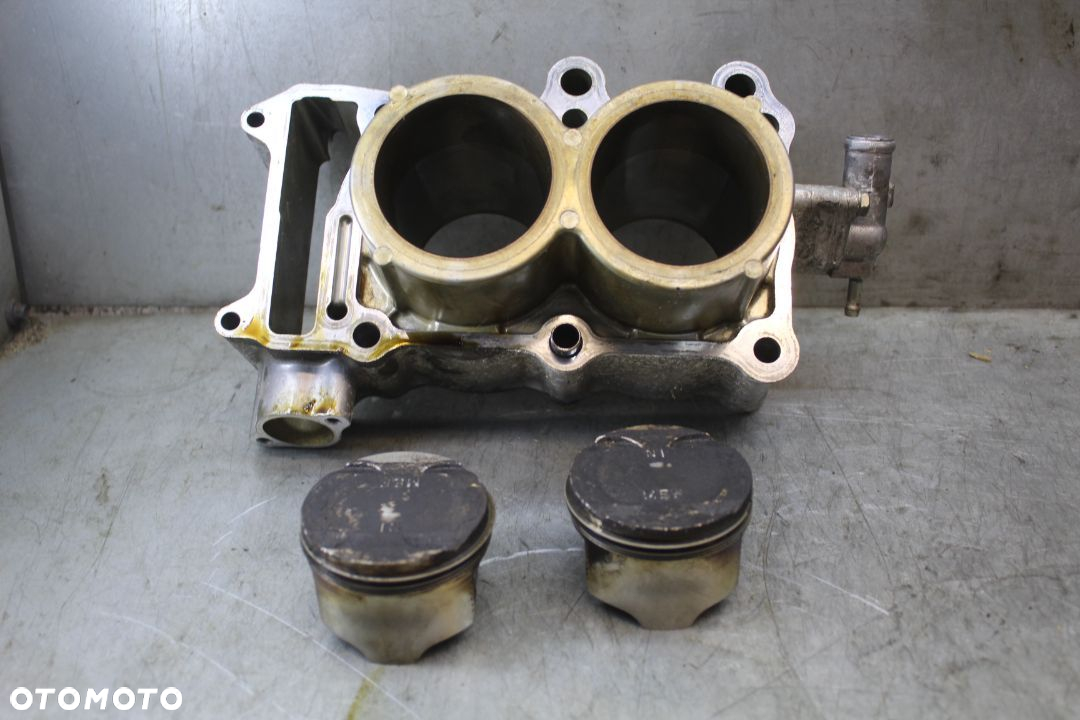 Honda SWT Silver Wing 400 Cylinder tłoki tłok komplet - 3