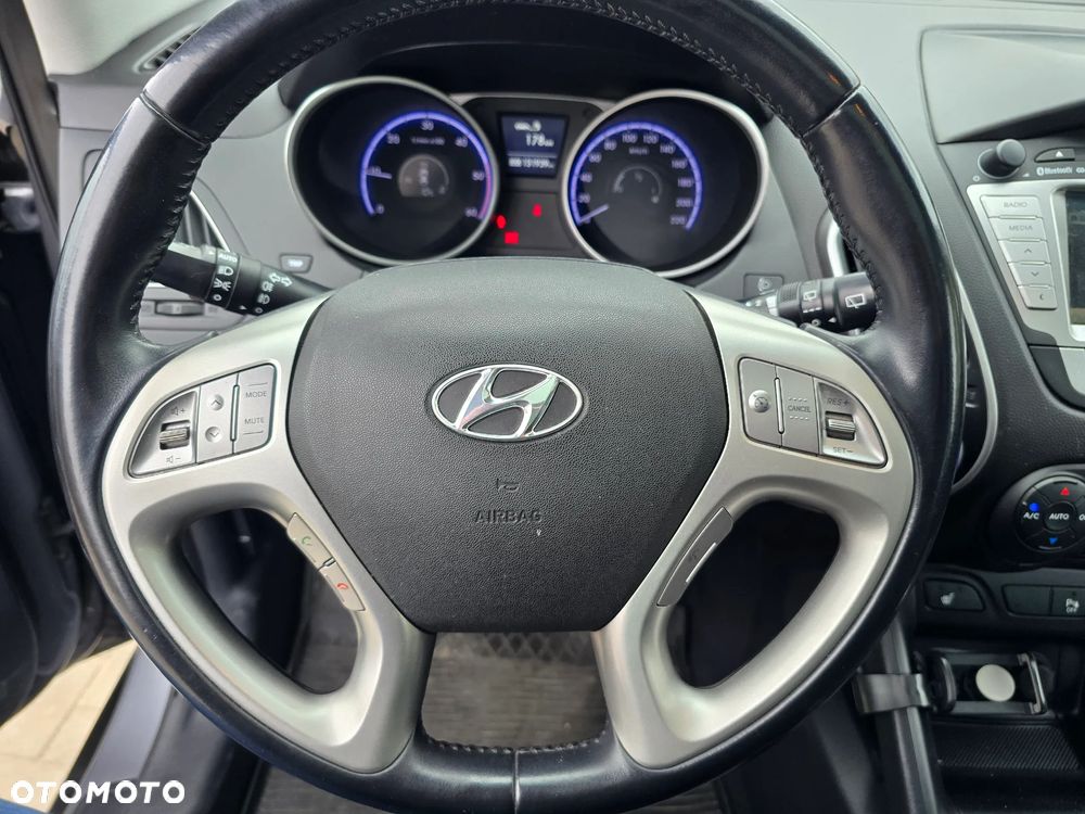 Hyundai ix35 - 26