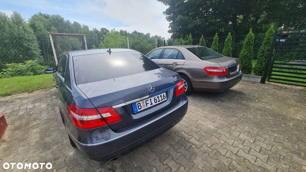 Mercedes-Benz Klasa E 250 CGI BlueEFFICIENCY 7G-TRONIC Avantgarde - 2