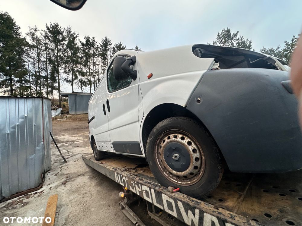 Renault TRAFIC - 9