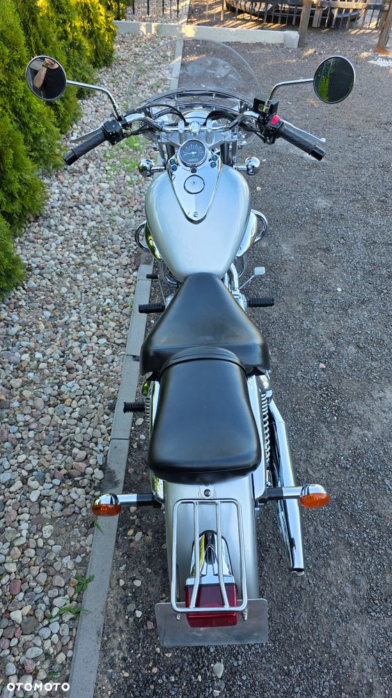 Suzuki Intruder - 26