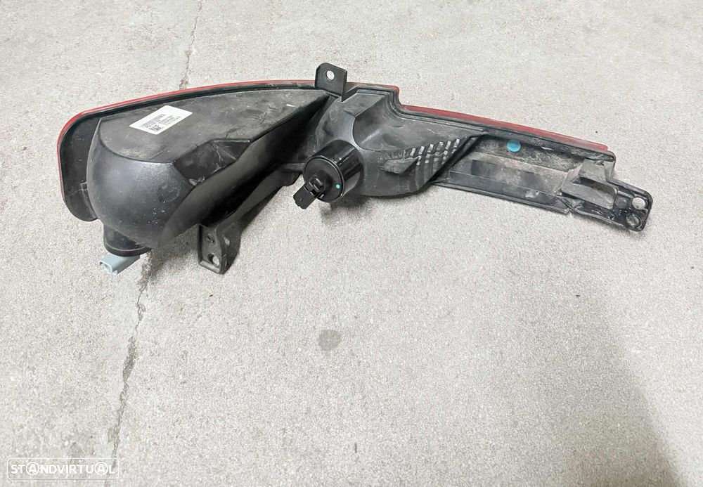 FAROLIM NEVOEIRO TRASEIRO PEUGEOT 508 II - 2