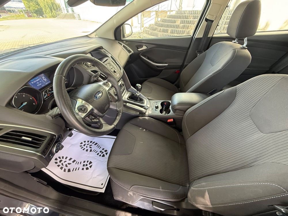Ford Focus 1.6 TDCi DPF Start-Stopp-System Titanium - 16
