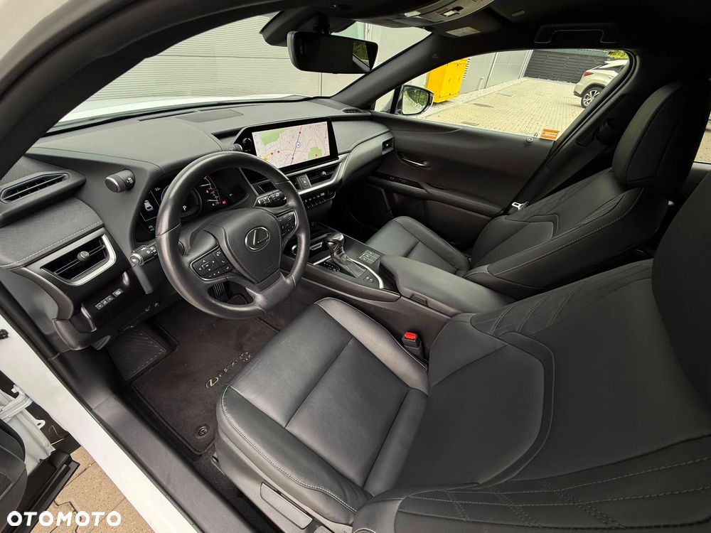 Lexus UX 250h GPF F Sport Design+ 2WD - 3