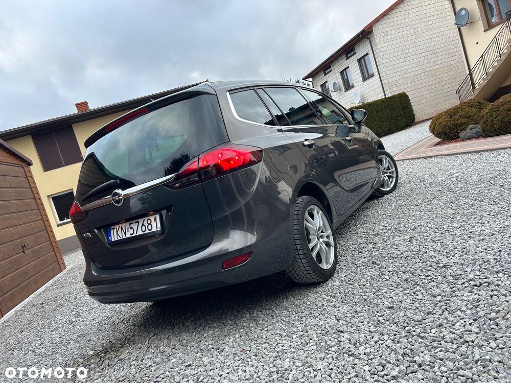 Opel Zafira - 10