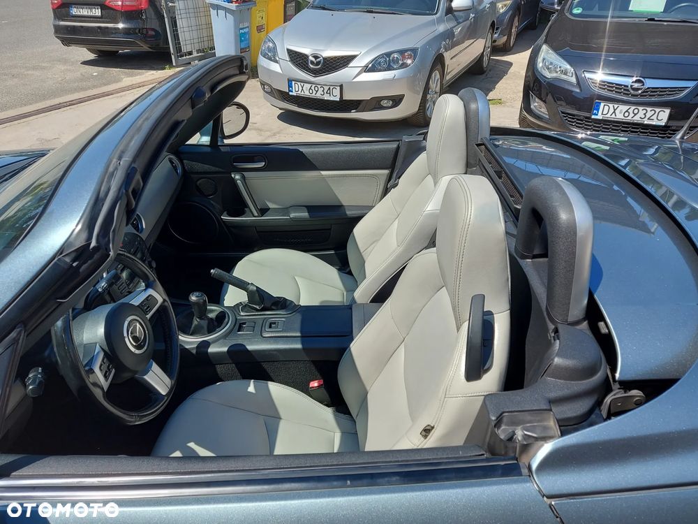 Mazda MX-5 1.8 MZR Roadster Coupe Kaminari - 2