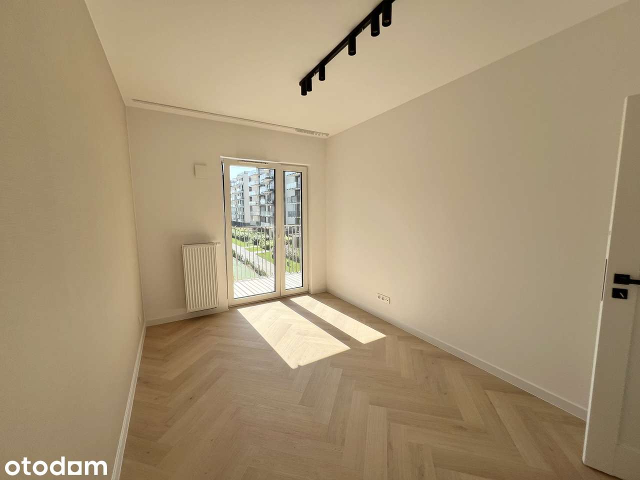NOWY apartament z osobną kuchnią, duży balkon, garaż/ Bulwary Praskie