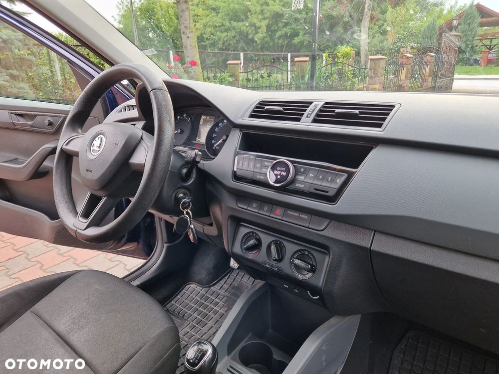 Skoda Fabia 1.2 TSI Active - 23