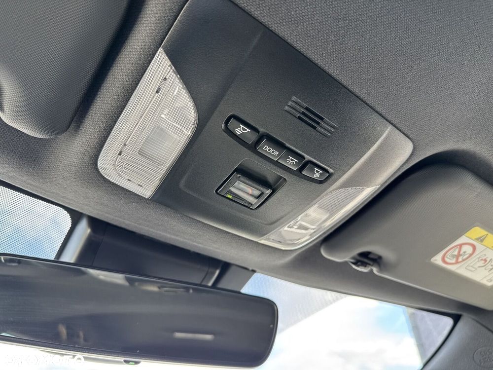 Toyota Corolla 1.8 Hybrid Comfort - 26