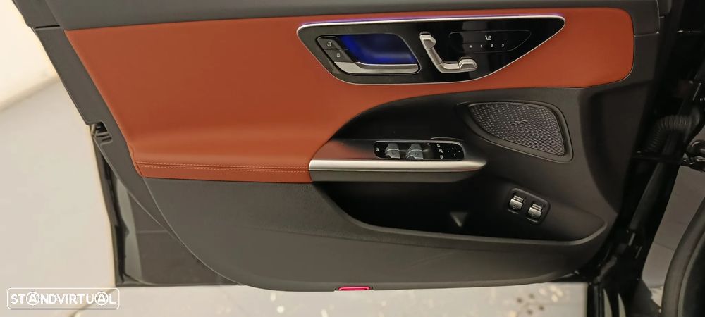 Mercedes-Benz C 300 e Avantgarde - 26