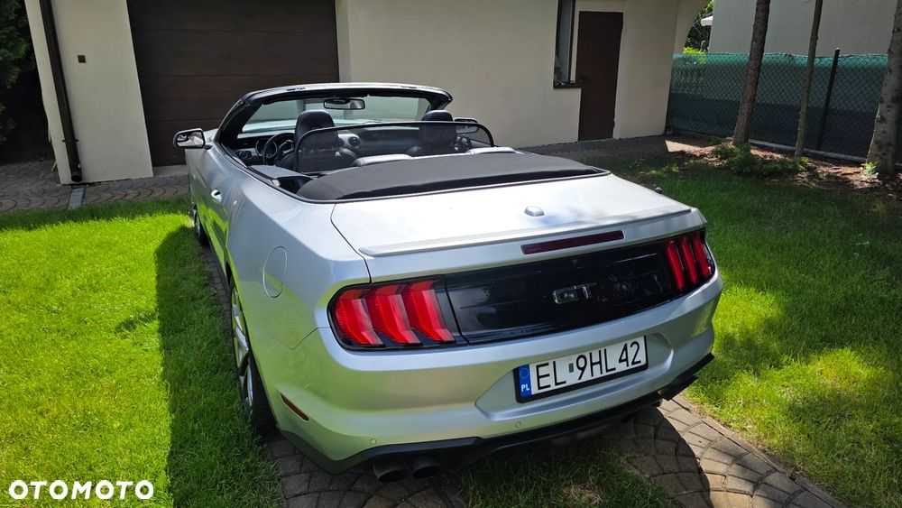 Ford Mustang 5.0 V8 GT - 32