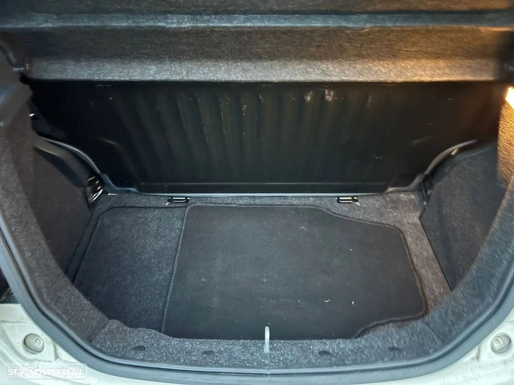 Ford KA 1.2 Titanium X - 8