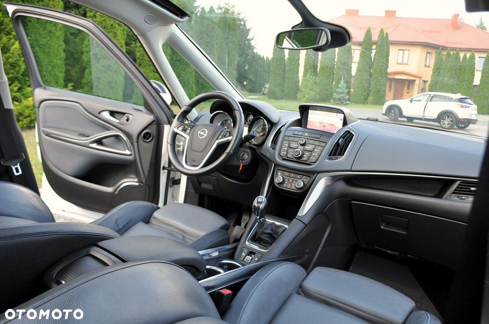 Opel Zafira - 25