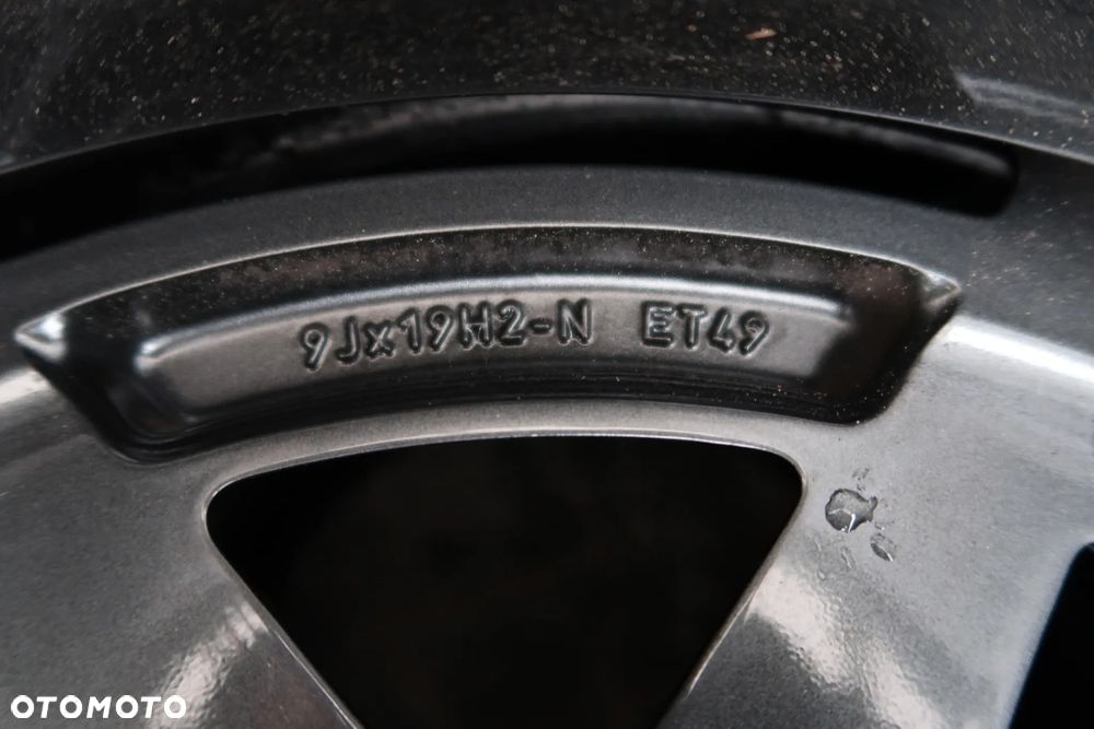 339 Felga Aluminiowa Mercedes A2134016600 9x19et49 - 4