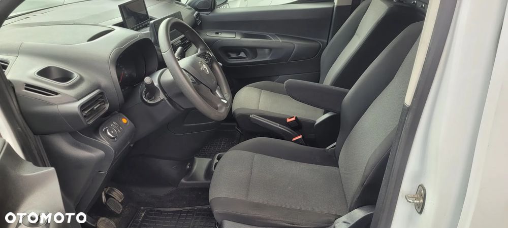 Opel COMBO - 11