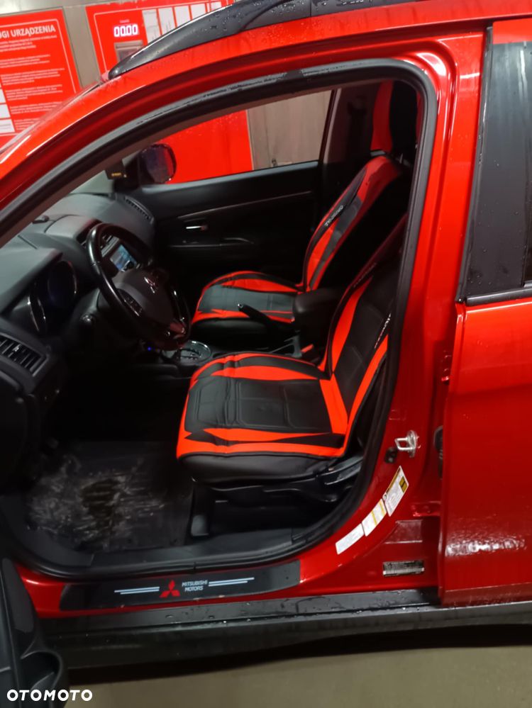 Mitsubishi Outlander - 4