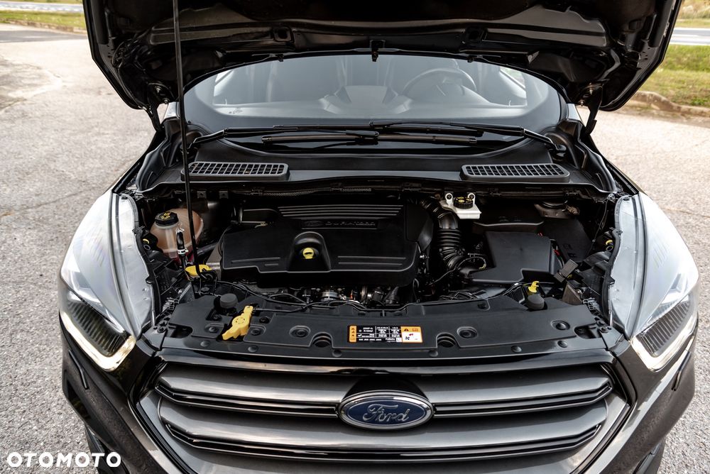 Ford Kuga 2.0 TDCi 4x4 ST-Line - 40