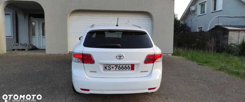 Toyota Avensis - 19