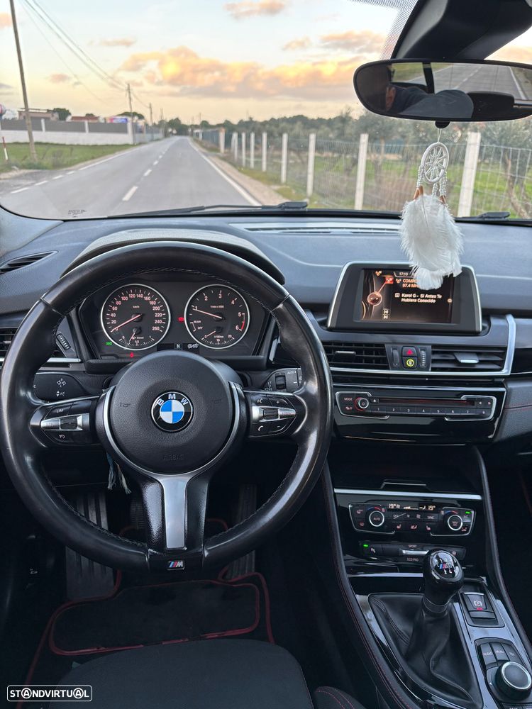 BMW 218 Active Tourer d Line Sport - 11