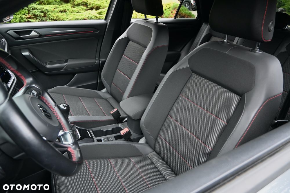 Volkswagen T-Roc 1.5 TSI OPF R-Line - 27