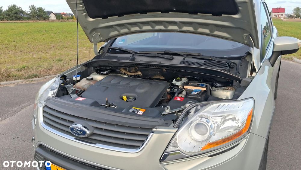 Ford Kuga - 26