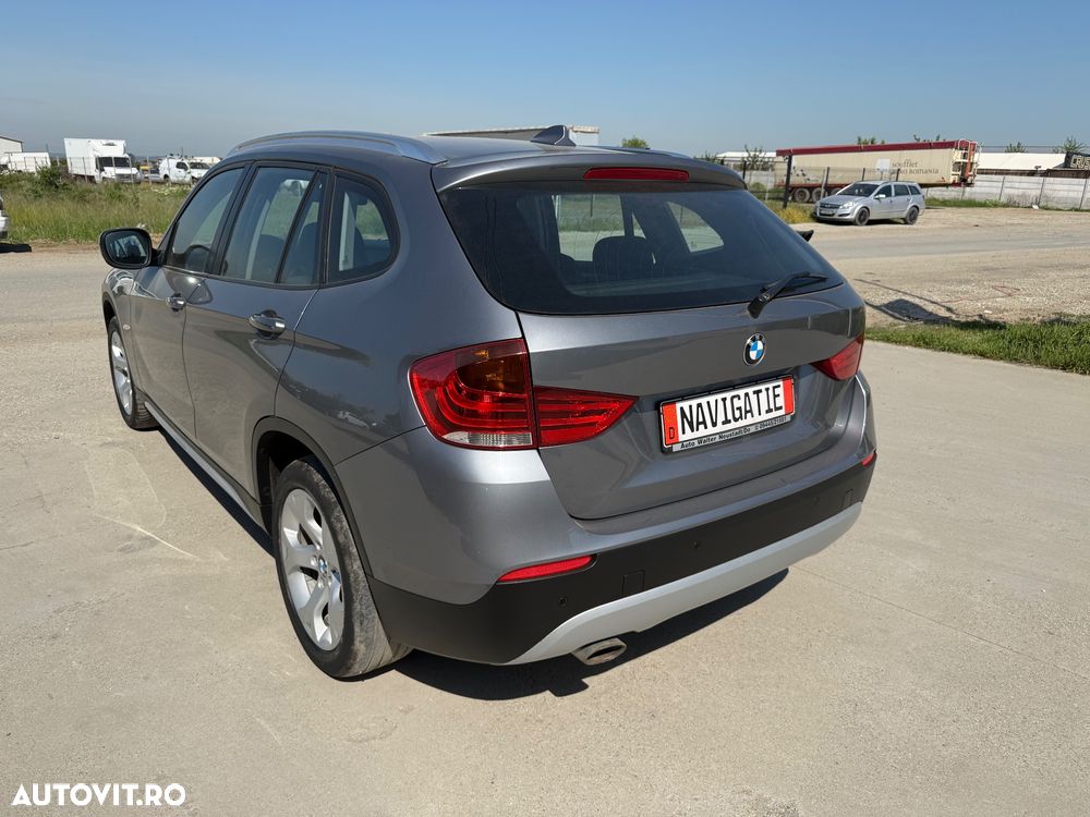 BMW X1 sDrive18d Sport Line - 4