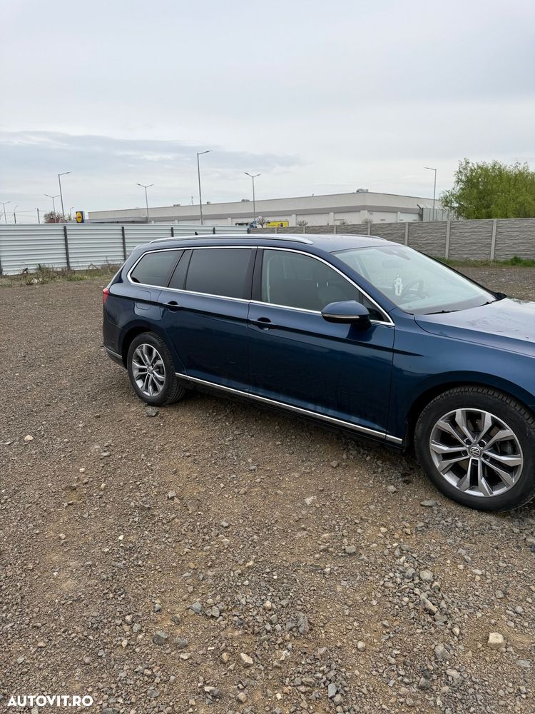 Volkswagen Passat 2.0 TDI DSG Highline - 11