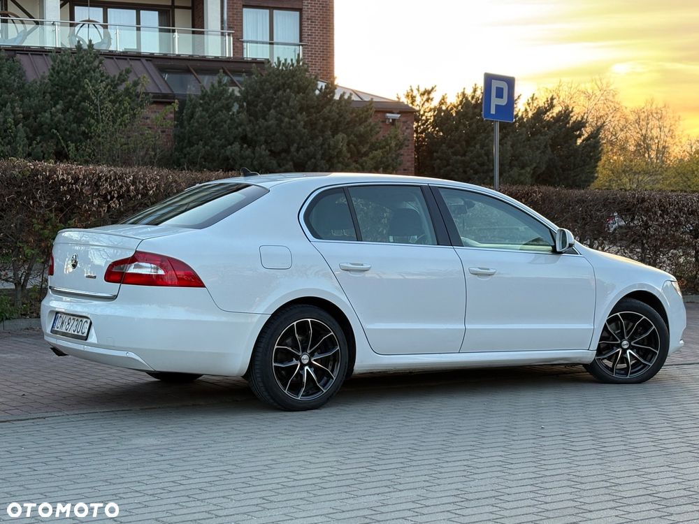 Skoda Superb 1.6 TDI Comfort - 4