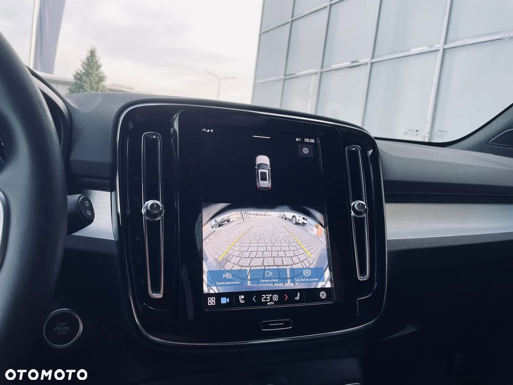 Volvo XC 40 B3 Plus Dark - 15