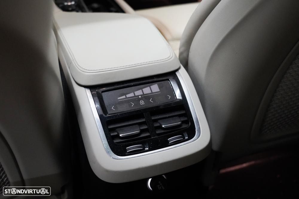 Volvo V90 2.0 D4 Inscription Geartronic - 17