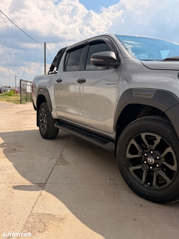 Toyota Hilux 2.8D 204CP 4x4 Double Cab AT GR Sport - 2