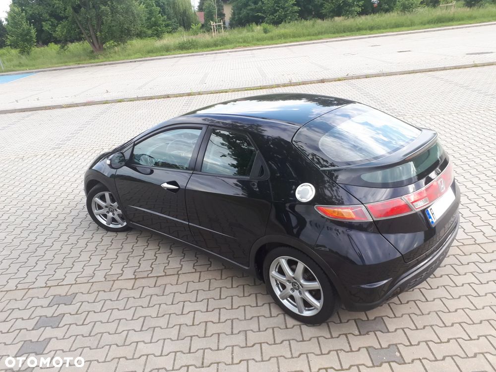 Honda Civic 1.8 Executive - 4