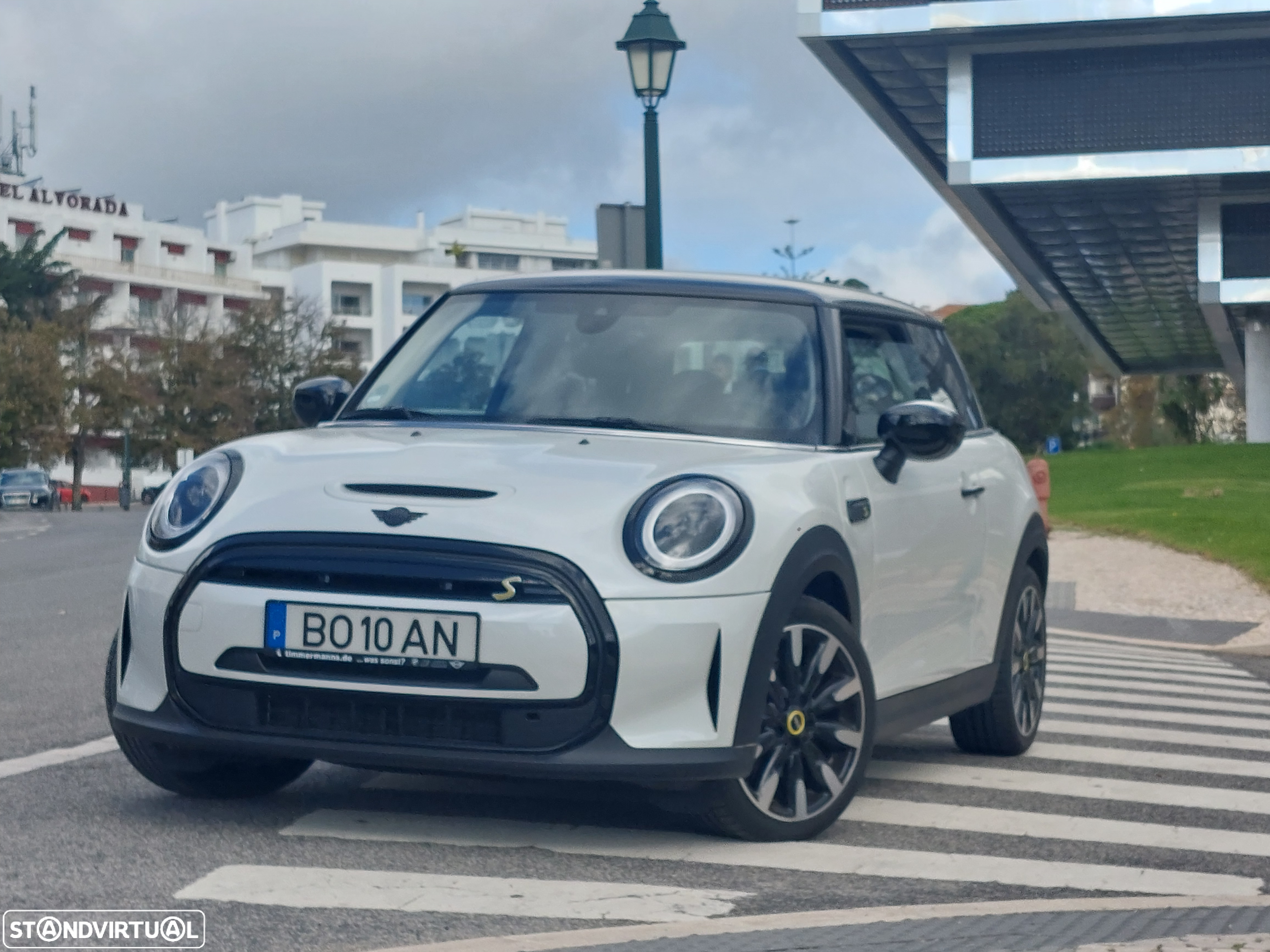 MINI 3 Portas Cooper E Classic - 25