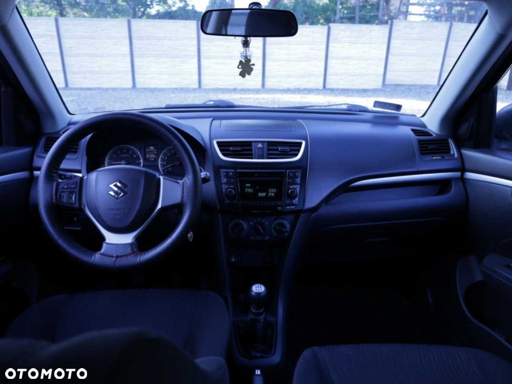Suzuki Swift - 8