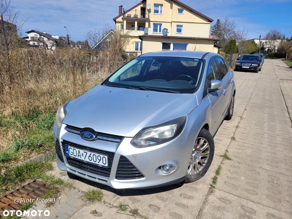 Ford Focus 2011 photo 2