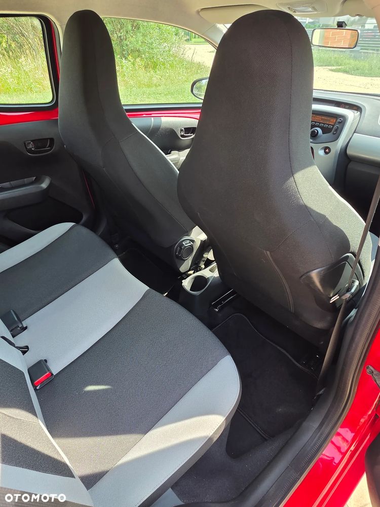 Toyota Aygo x-play touch - 21