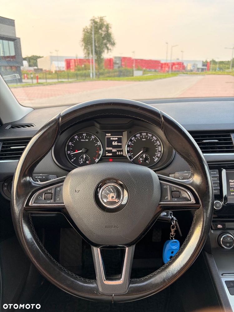 Skoda Octavia 1.4 TSI Ambition - 25