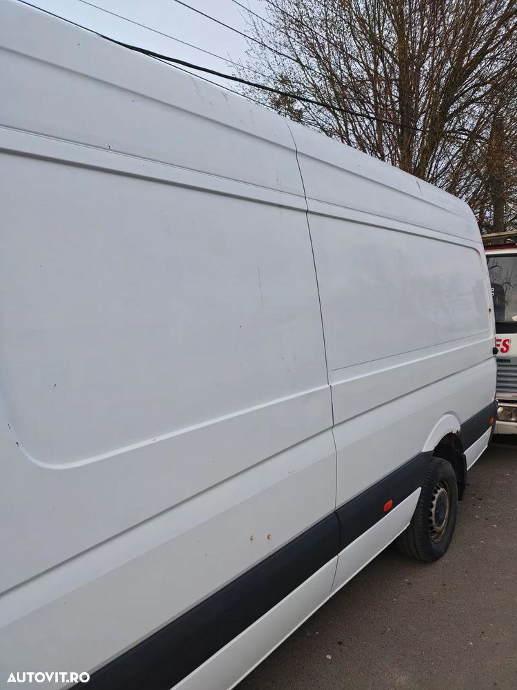 Mercedes-Benz Sprinter - 4