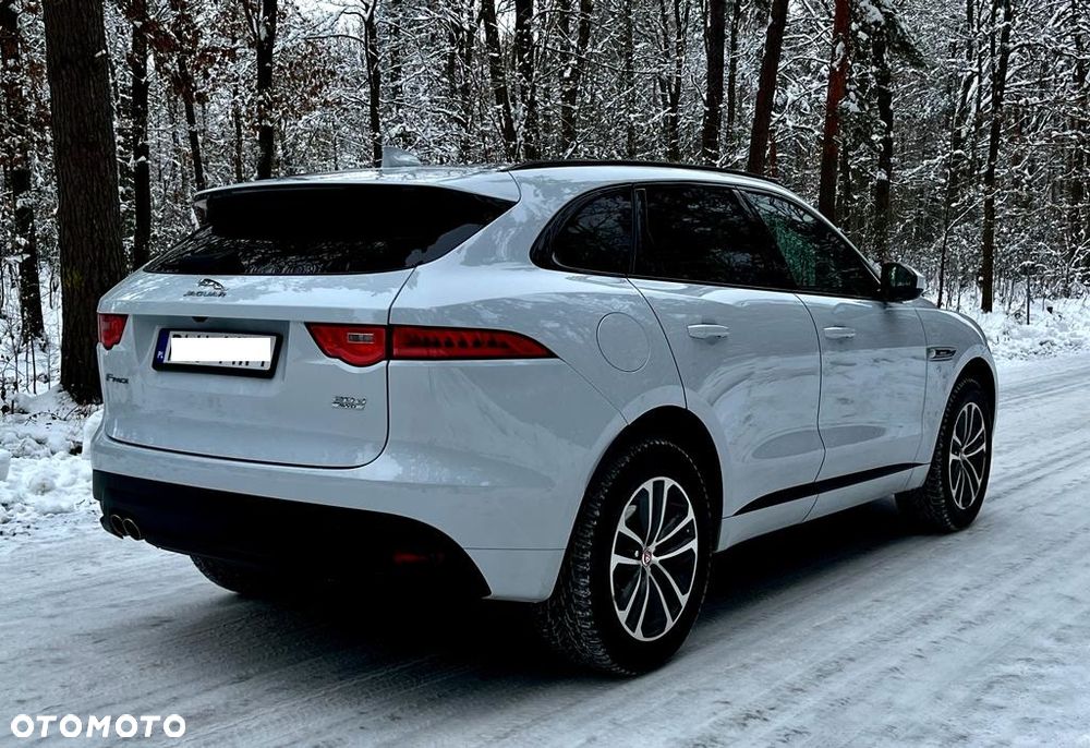 Jaguar F-Pace 2.0 i4D AWD R-Sport - 8