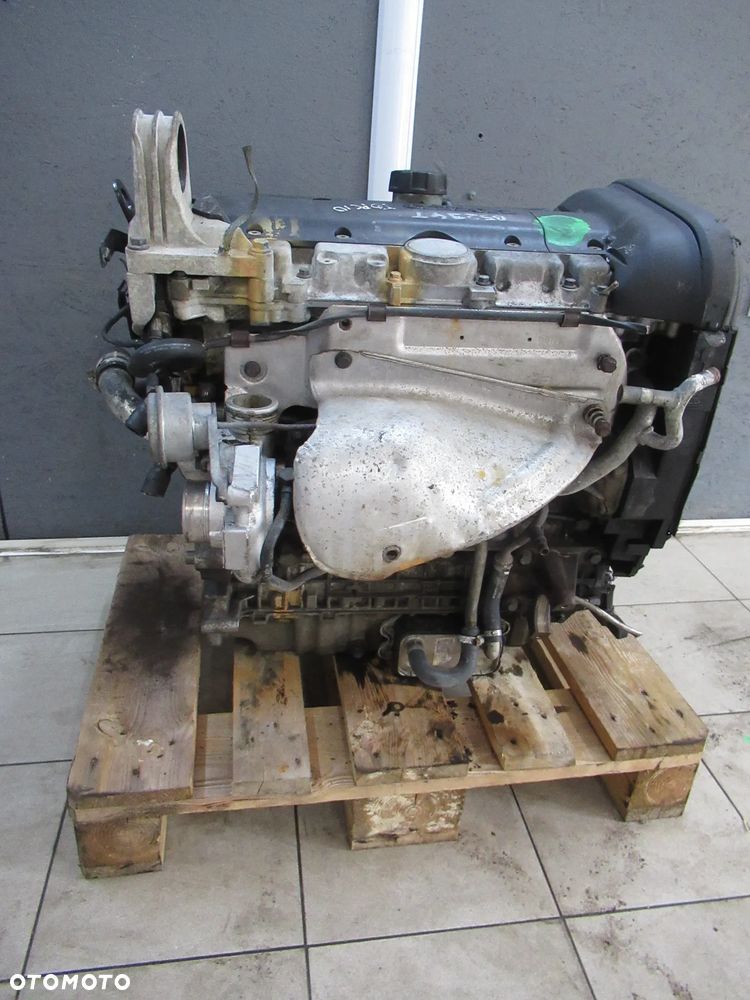 Silnik kompletny Volvo 2.3 turbo B5234t - 7