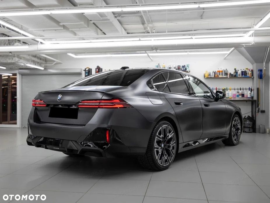 BMW Seria 5 540d xDrive mHEV M Sport - 4