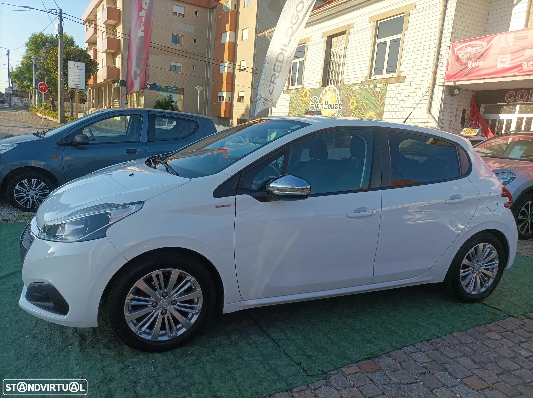 Peugeot 208 1.2 PureTech Style - 6