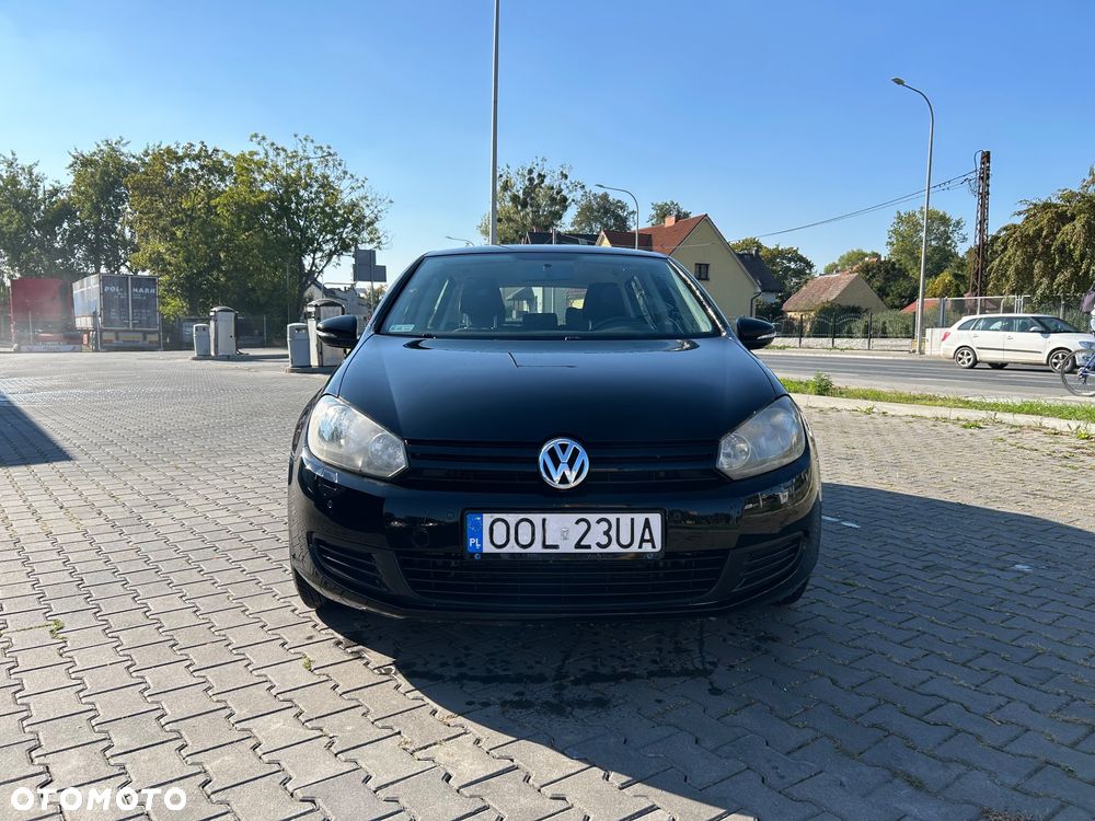 Volkswagen Golf - 1