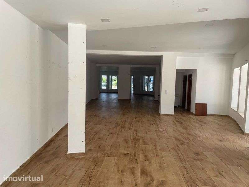 Loja com 140 m2 centro de Chaves. - Grande imagem: 3/8