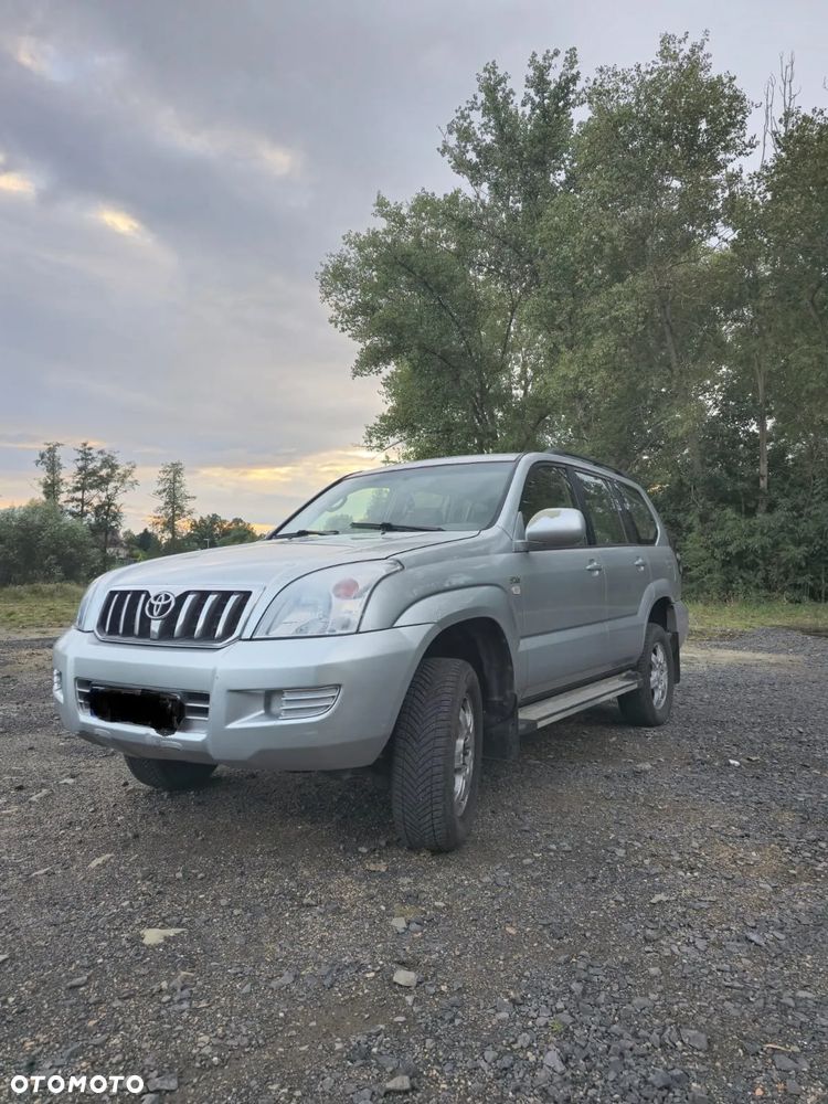 Toyota Land Cruiser - 4