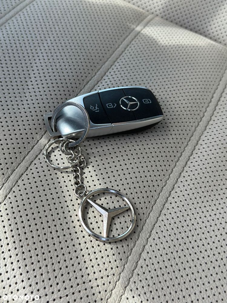 Mercedes-Benz GLE - 23