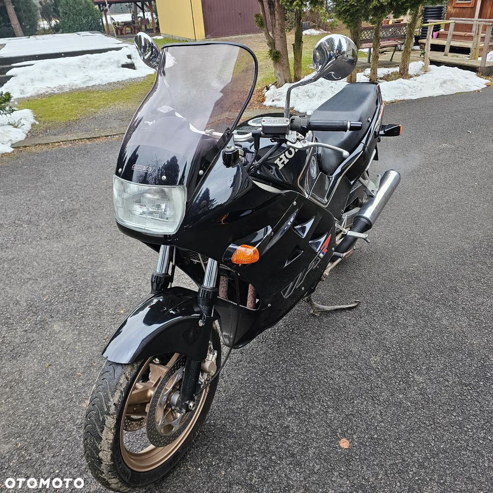 Honda VFR - 7