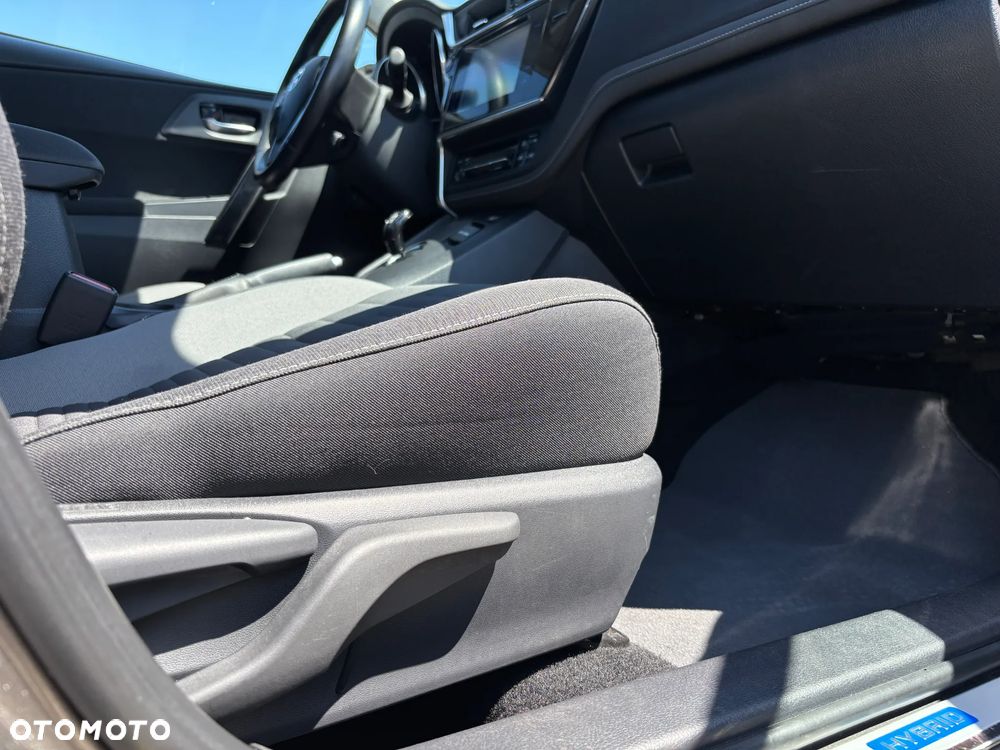 Toyota Auris 1.8 HSD Prestige - 32