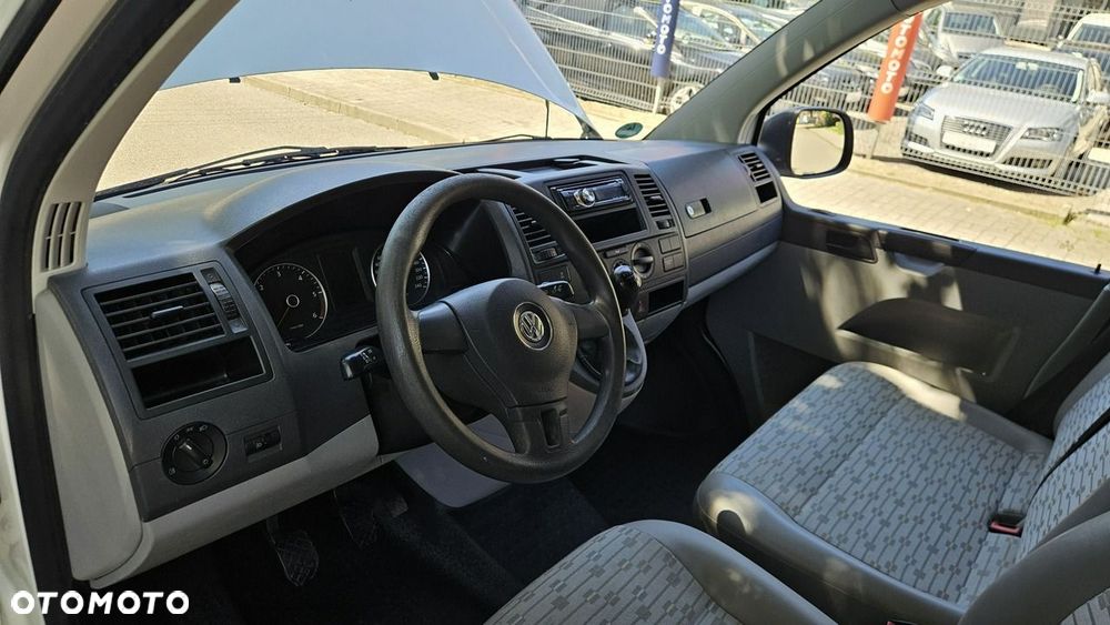 Volkswagen Transporter - 25