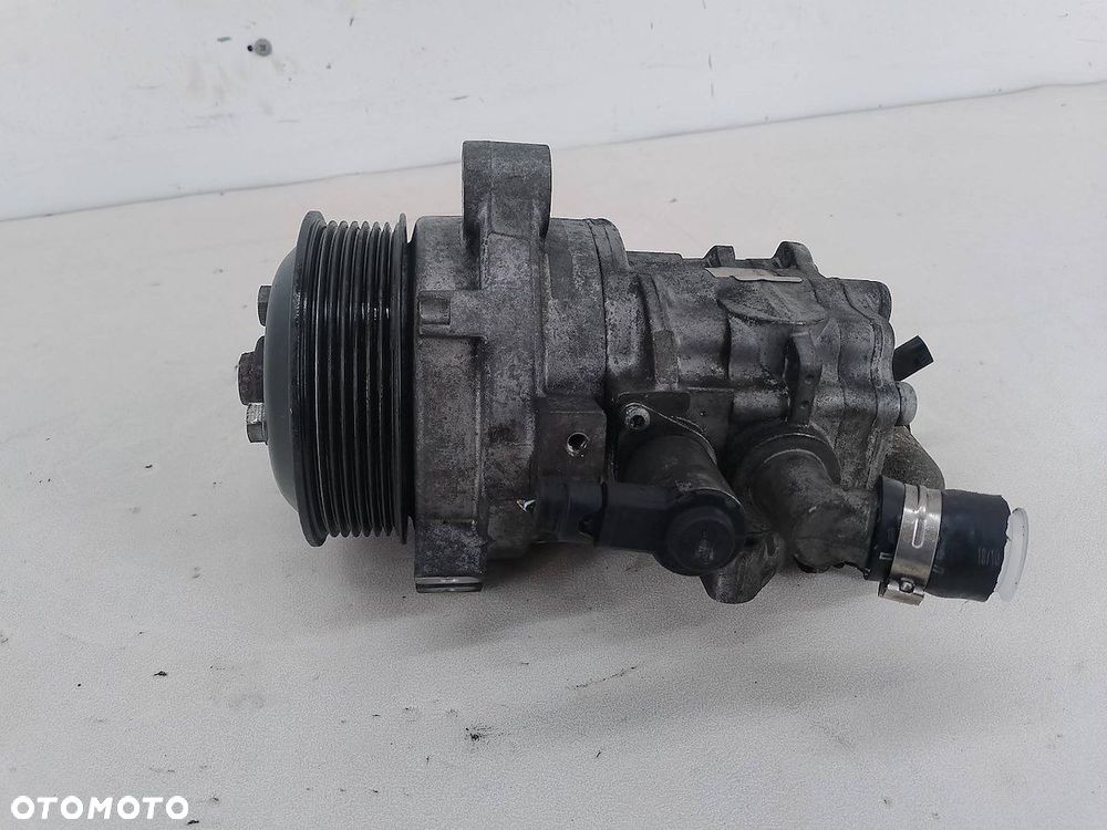 POMPA WSPOMAGANIA BMW SERIA 7 F01 678890903 4.4 - 4
